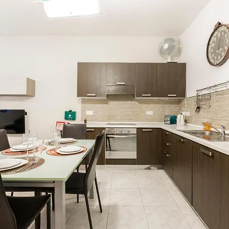 Sliema Love * Sliema